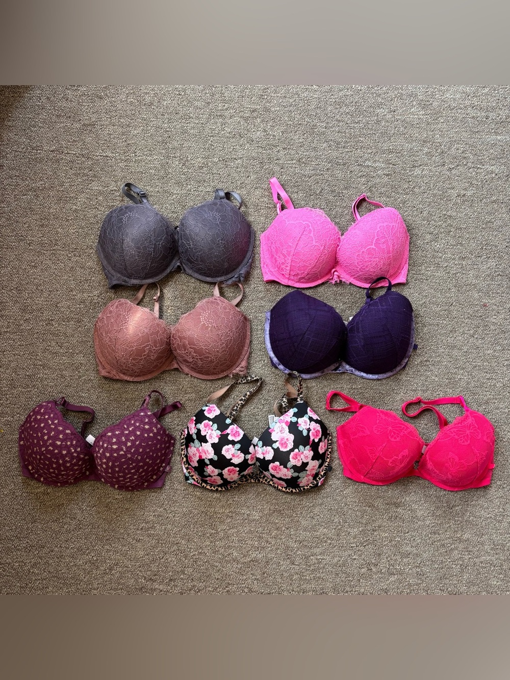 Victoria’s Secret Bra Lot Size 32DD